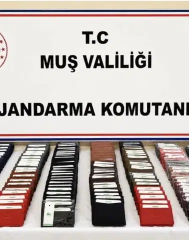 Muş merkezli operasyonda yüklü miktarda sahte ürün yakalandı