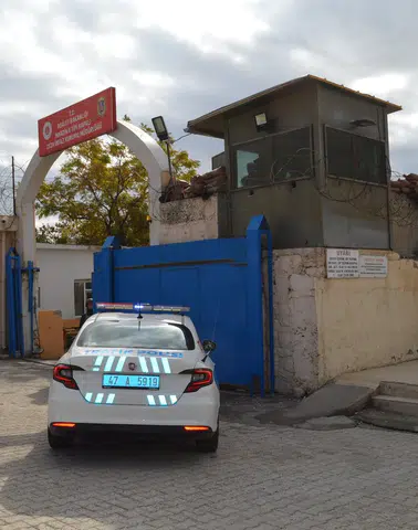 Kızıltepe Devlet Hastanesinde kadın çalışanlara şantaj yapan şüpheli demir parmaklıklar ardında