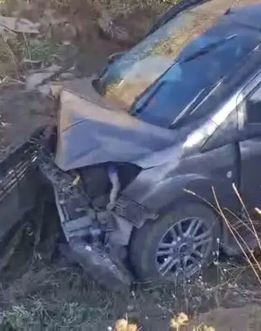 Yüksekova-Van karayolunda iki aracın karıştığı kazada dört kişi yaralandı