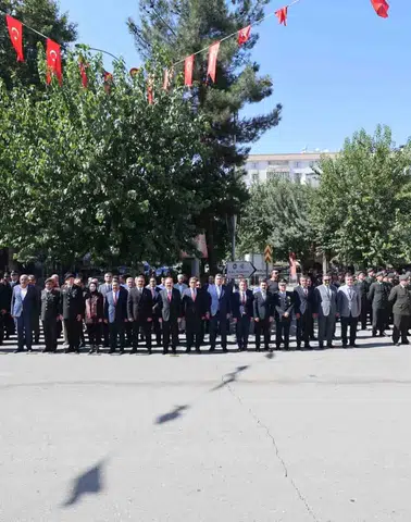 Siirt halkı Atatürk’ün kente gelişinin 110’uncu yılını coşkuyla kutladı