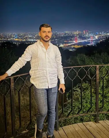 Şanlıurfa'da koyun sürüsüne çarpan otomobilin sürücüsü hayatını kaybetti