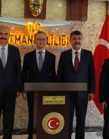 Çin Büyükelçisi Batman Valiliğinde Temaslarda Bulundu
