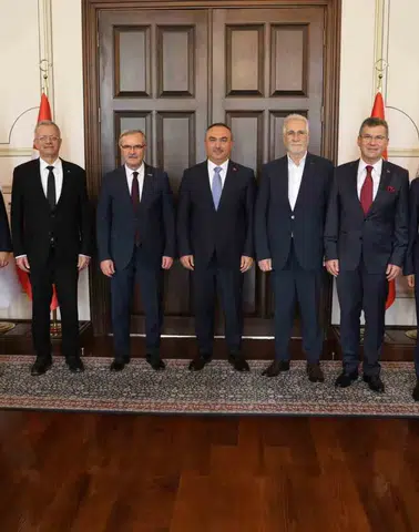 Van OSB Başkanı Aslan Türkiye genelinde sanayi kalkınması için mesai harcıyor