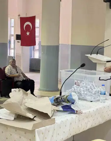 Siverek okullarında çalışacak personel kura çekimiyle belirlendi