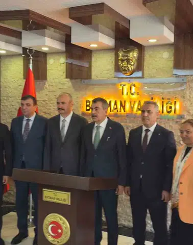 Bakan Tekin, Batman Valiliği'nde eğitim çalışmalarını masaya yatırdı