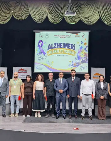 Tunceli'de Alzheimer hastalığına karşı farkındalık paneli düzenlendi