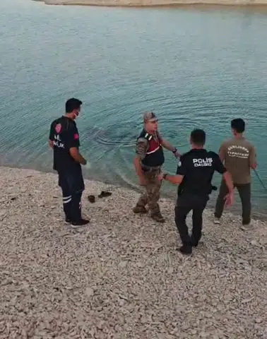 Şanlıurfa'da serinlemek için girdiği baraj gölünde genç hayatını kaybetti
