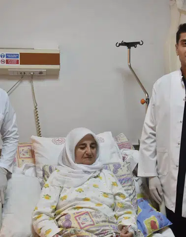 Bitlis'te bir ilk gerçekleşti ve 70 yaşındaki hasta sağlığına kavuştu