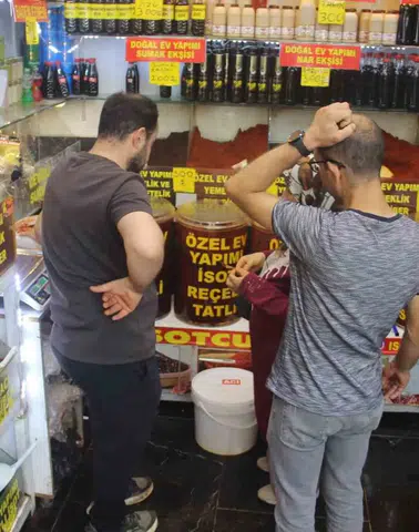 Şanlıurfa mutfağının vazgeçilmezi isotun fiyatı 500 liraya ulaştı
