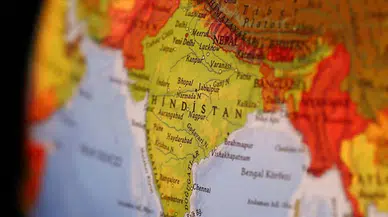 Cadılıkla suçlanan anne ve bebeği yakılarak öldürüldü!