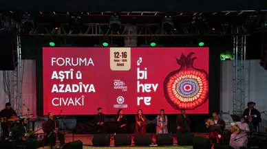 Diyarbakır’da Toplumsal Barış Forumu üçüncü gününde sürüyor