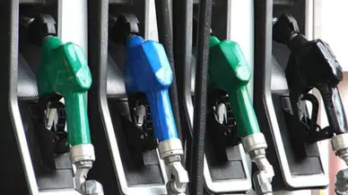Motorine indirim geliyor: Akaryakıt fiyatlarında gözler salı gününde