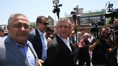 Özgür Özel Diyarbakır'da Demirtaş'ın mesajını paylaştı: "Başımızın üstündedir"