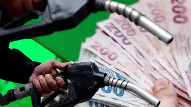 Pompa fiyatlarında tarihi gece: Motorine dev indirim geliyor