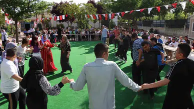 Şanlıurfa'da engelli bireyler sıra gecesiyle moral depoladı