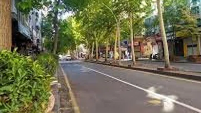 Diyarbakır'da kahvehaneyi basıp silahla havaya ateş ettiler
