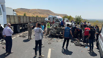 Batman’da pikap ve tır çarpıştı: 4 ölü