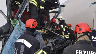 Erzurum’da zincirleme kaza: 11 araç birbirine girdi