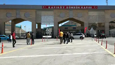 Kapıköy'de hareketlilik sürüyor: İran’dan Türkiye’ye gelenler konuştu