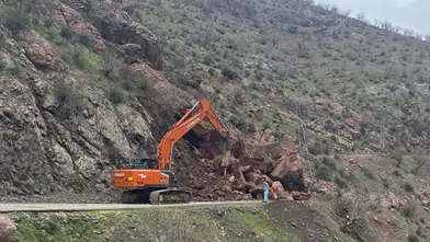 Batman’da heyelan: 7 köyün yolu kapandı