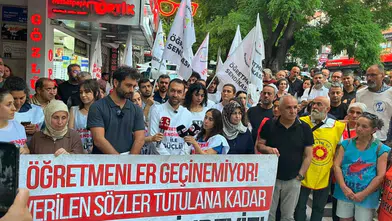 Öğretmenlerin açlık grevi 13. gününde: "Haklarımız iade edilsin"
