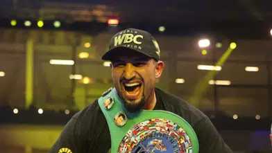 Agit Kabayel WBC ağır sıklet dünya şampiyonu oldu: Tarihe geçen ilk Kürt boksör