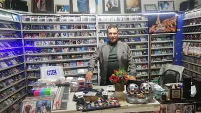 Bursa'da Kürtçe müziğin sessiz direnişi: "Kasetlerimize el konuldu ama vazgeçmedik"