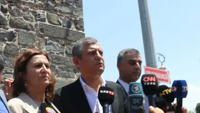 Özgür Özel Diyarbakır'da Kayyım siyasetine karşı sokaktayız
