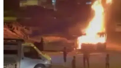 Bağlar ilçesindeki sitede çıkan yangın paniğe yol açtı