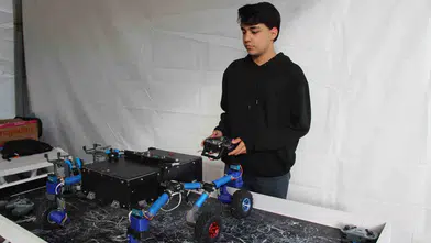 Depremi yaşayan lise öğrencisi arama kurtarma robotu geliştirdi
