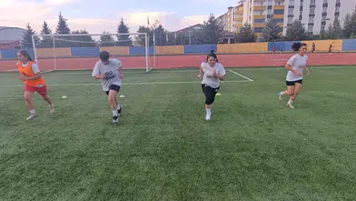 Ağrı Kadın Futbol Takımı 1. Lig için sahaya iniyor