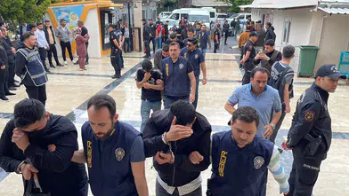 Yasa dışı bahis çetesine 7 ilde operasyon düzenlendi