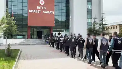 Bitlis merkezli yasa dışı bahis operasyonunda 15 kişi cezaevine gönderildi