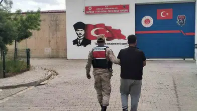 Batman'da uzun süredir aranan hırsızlık hükümlüsü yakayı ele verdi