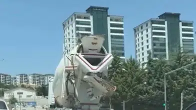 Elazığ’da yola beton akıtan miksere ağır fatura