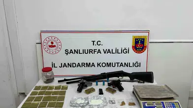Suruç'ta zehir tacirlerine jandarma baskını