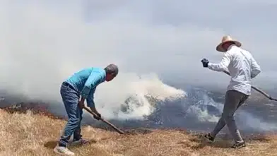 Yüksekova Çatma köyünde büyük yangın bin balya otu yaktı