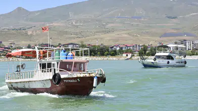 Van Gölü balıkları için 7 gün 24 saat nöbet tutuluyor