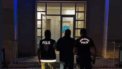 Malazgirt polisi tasarlayarak öldürme suçundan aranan hükümlüyü kıskıvrak yakaladı