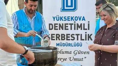 Yüksekova Denetimli Serbestlik Müdürlüğü Muharrem ayı için aşure dağıttı