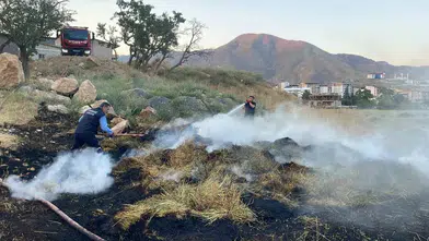 Hakkari’de kışlık yemleri yanan aile çaresiz kaldı