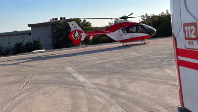 Şırnakta gaz yağı içen küçük çocuk için hava ambulansı havalandı