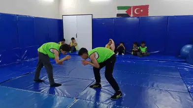 Hasköy ilçesinde gençler güreş minderinde geleceğe hazırlanıyor