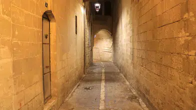 Şanlıurfa’nın tarihi sokakları gece turizmi için ışıklandırıldı