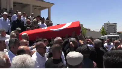 Şirvan Belediye Başkanı Necat Cellek toprağa verildi