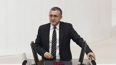 Serhat Eren'den Sur açıklaması: "Karanlığı çeteler sever"