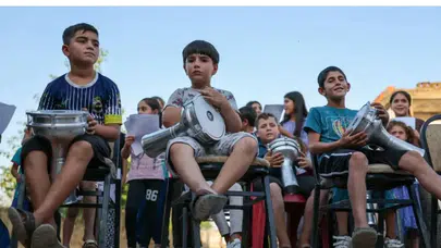 Diyarbakır’ın kırsalında sanat rüzgârı: Minik yetenekler sahne tozunu yutmaya hazırlanıyor