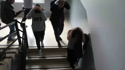 Bingöl genelinde 364 okulda eş zamanlı deprem tatbikatı düzenlendi