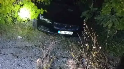Elazığ yolunda kaza otomobil şarampole devrildi