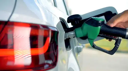 Motorine büyük indirim: Fiyatlar gece yarısı düştü